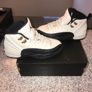 Air Jordan retro 12 taxi